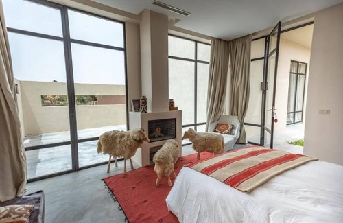 Zaouia Sidi Abdallah Ben Sassi Villa | Luxurious Modern Villa marrakech 7 Room with Farm