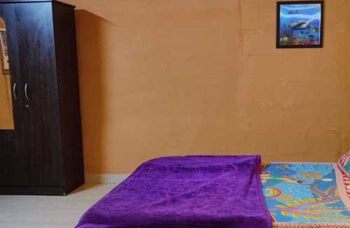 Sector 17 Bed & Breakfast | 3 FOX HOMESTAY