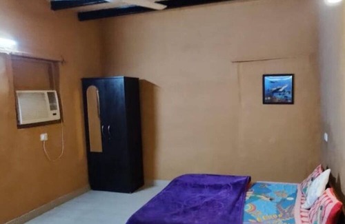 Sector 17 Bed & Breakfast | 3 FOX HOMESTAY