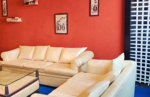 Sector 17 Bed & Breakfast | 3 FOX HOMESTAY