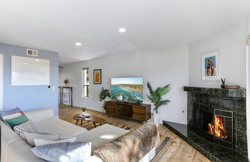 Bay Ho Condo | Sunny 2BR! 10Mins to Beach w/ Ocean View+BBQ+Pool!