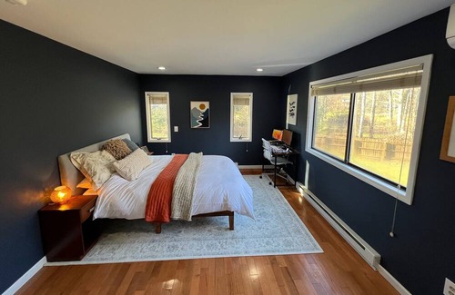 Hopewell Junction House | Cozy contemporary Hudson Valley escape with heated pool. Family & pet-friendly!