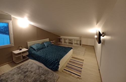 Escalquens House | Vrbo Property
