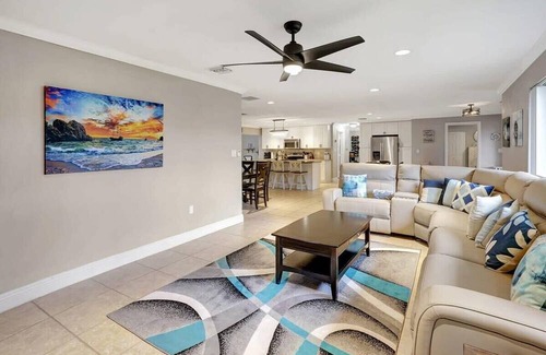McGregor House | Heated Pool Home Close to Historic Ft Myers