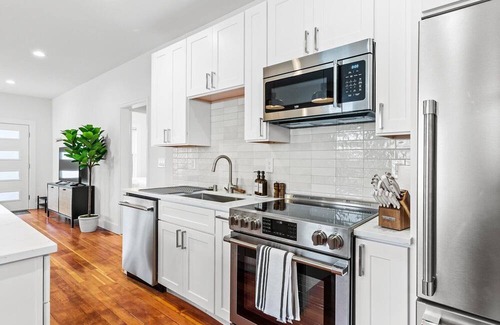 Seattle House | Comfy 3 Bed Family House close to UW Children's Hospital