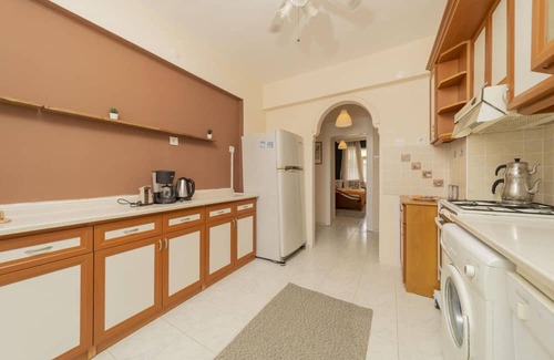 Lara Apartment | Spacious Flat Near Lara Beach in Antalya Muratpasa
