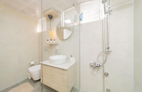 Lara Apartment | Spacious Flat Near Lara Beach in Antalya Muratpasa