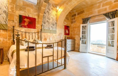 Kercem Villa | Ghar Ilma V – Santa Lucija Holiday Home