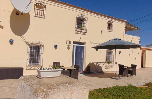 Zurgena Bed & Breakfast | Boutique B&B Casa La Vida Feliz. Enjoy peace and hospitality