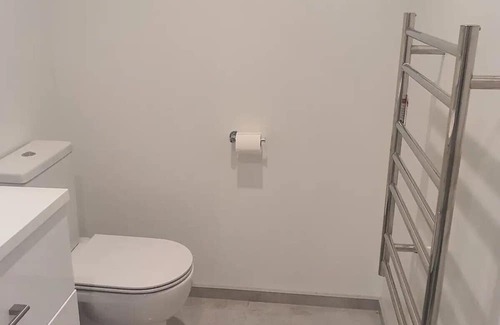 Mahurangi West Apartment | New holiday home in beautiful Orewa, Auckland - Sleeps up to 6 & Pet Friendly!