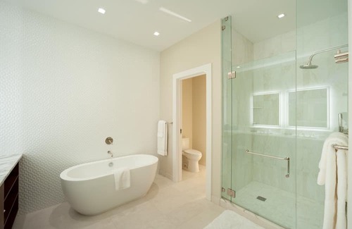 Bouvet Island Hotel | Seafire Residence S1002