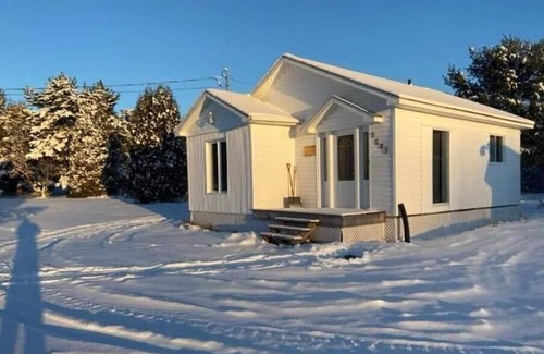 Lac-Saint-Jean-Est Regional County Municipality Ski Chalet | Le Gaston, Chalet en Campagne
