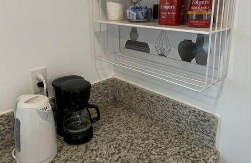 Santa Ana House | Grand 3BR/2BA House Central OC