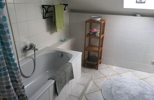 Kirchwerder Apartment | Spacious apartment near seabeach
