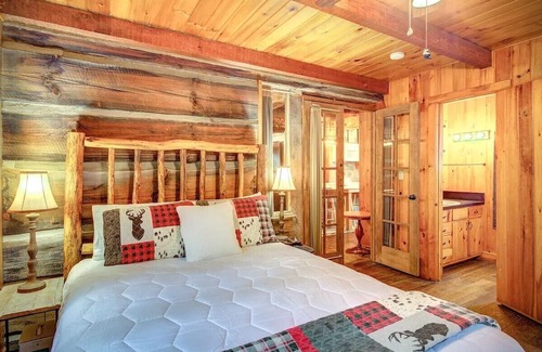 Banner Elk Cabin | Heaven's Bridge Creekside Cabin