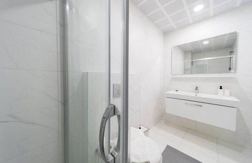 Antalya City Centre Apartment | Central Flat with Balcony near Sea in Muratpasa