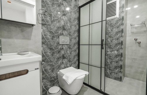 Antalya City Centre Apartment | Charming and Central Flat near Beach in Muratpasa