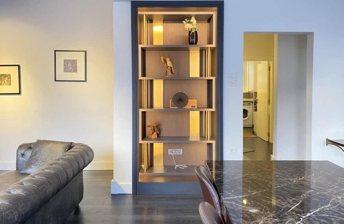 Nisantasi Apartment | Missafir Flat Close to City's Mall in Nisantasi