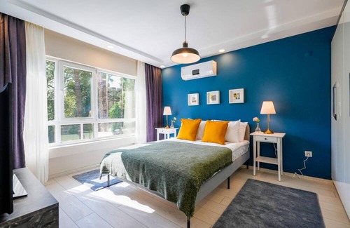 Kaleici Apartment | Missafir Modern Flat near Hadrian's Gate