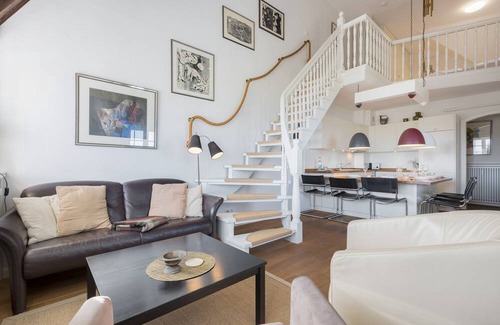 Keitum Apartment | Stilvolle und Modern Eingerichtet Dachgeschoßwohnung am Keitumer Wattenmeer