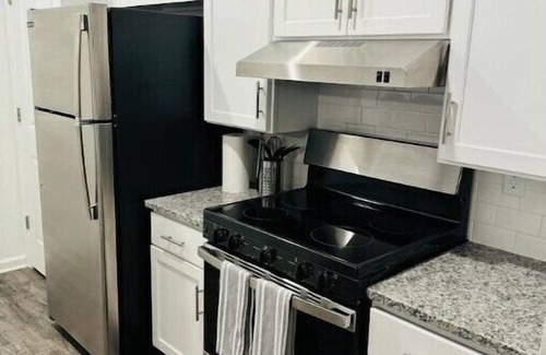 Orange Park Apartment | Charming Urban Oasisn