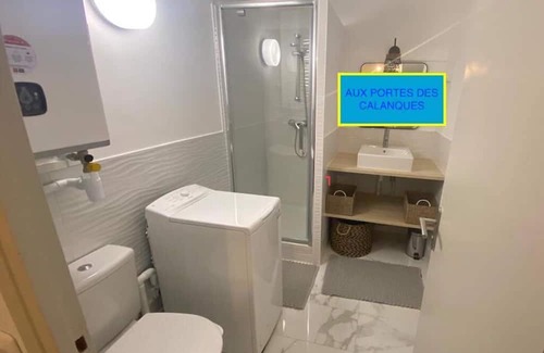 Le Redon Apartment | Vrbo Property