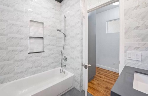 Sacramento House | Modern Newly Remodeled House in Desirable Centrally Located Community