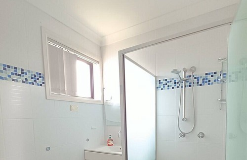 Guildford House | Master Bedroom | Walk-in wardrobe | Balcony