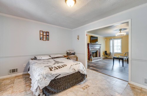 Lawrenceville Cottage | Lawrenceville Home ~ 35 Mi to Downtown Atlanta!