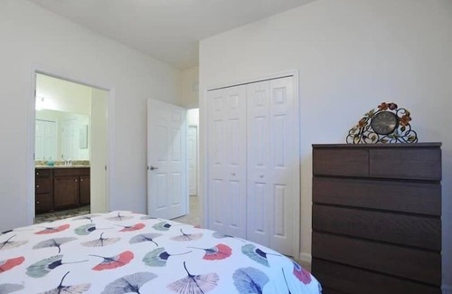 Braden River Apartment | 3 Bedroom 760302 by Houzlet