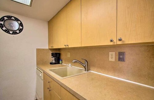Lauderhill Apartment | 2 Bedroom 754951 by Houzlet