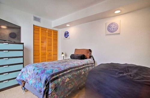 Lauderhill Apartment | 2 Bedroom 793782 by Houzlet