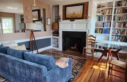 Waterford House | Old Post Office in Historic Town