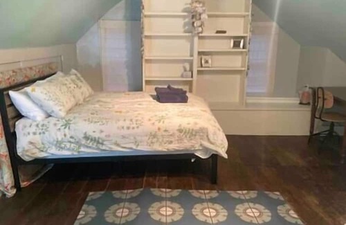 Waterford House | Old Post Office in Historic Town