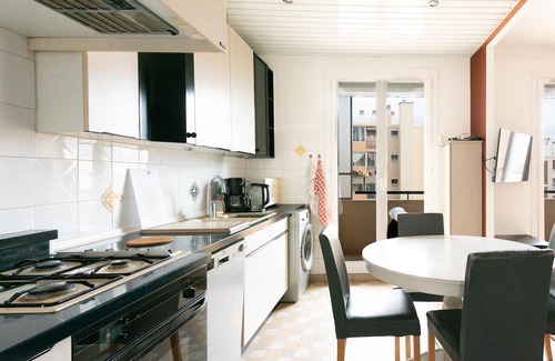5th Arrondissement Apartment | Beautiful and sunny apartment in Marseille