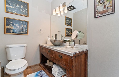Racquet Club South House | Cozy Comfy Haven with Sparkling Pool & Hot Tub