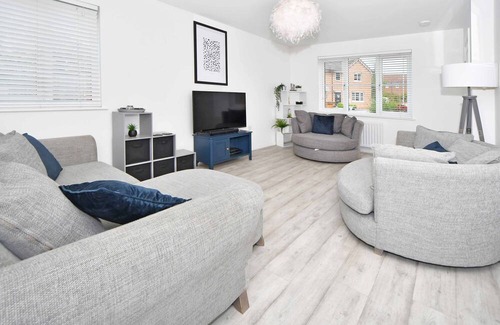 Alsager House | Lindop View: A Cheshire wives dream, with drive!
