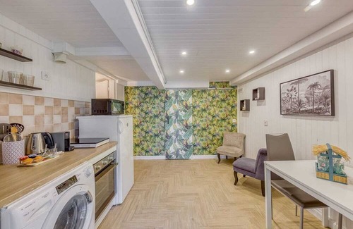Chanteloup-les-Vignes Apartment | Le Paradis à 30 min de Paris