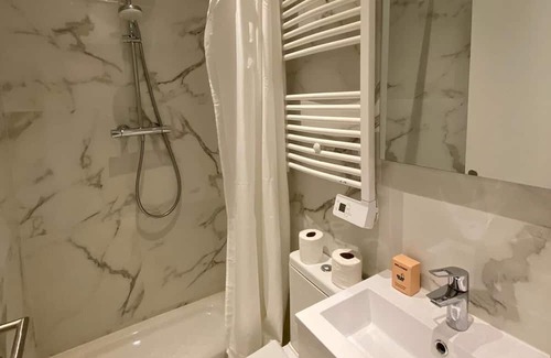 Quartier du Faubourg-Montmartre Apartment | Cozy Studio in the center of Paris - Mobility lease