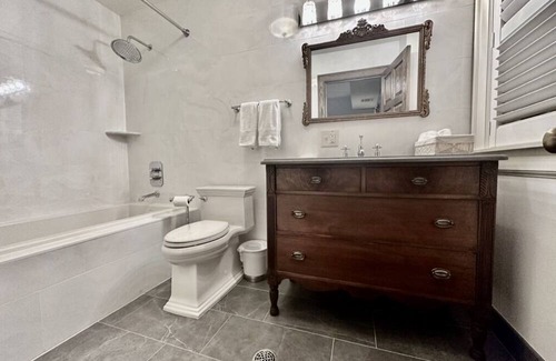 Detroit Bed & Breakfast | Frederick Stearns House in Detroit is a perfect venue for any private events.