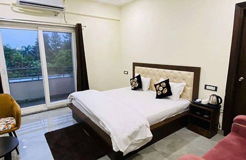 Greater Noida Hotel | Fabhotel Vihaan Residency