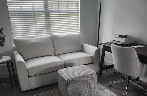 Majestic Palms House | New and gorgeous Timber Creek Beauty near to great attractions. Amenities galore