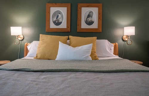 Green Valley Lake Cabin | Green Willow Lodge: Family Friendly, Wi-Fi, Spacious