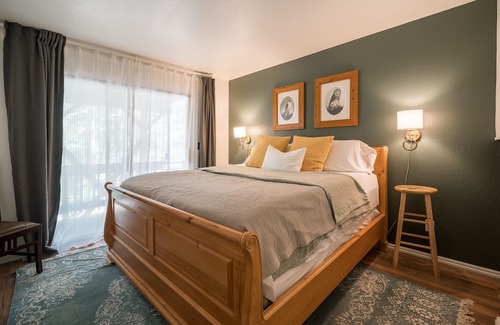 Green Valley Lake Cabin | Green Willow Lodge: Family Friendly, Wi-Fi, Spacious