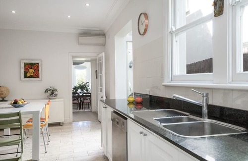 Bronte House | Bronte Breezes - Beautiful Family Home