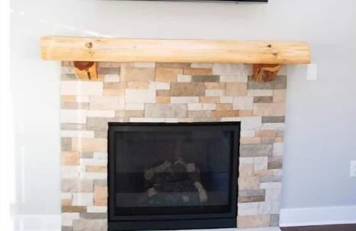 Black Hawk House | The Mountain Home Blackhawk