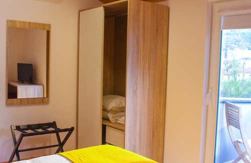 Gois Cottage | Casa de Campo Vale do Ceira, Quarto Twin. Na Bela e Pacata Vila de Góis