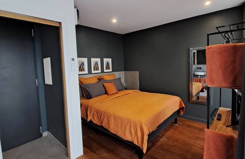 Vieille-Toulouse Apartment | Appartement Design, Terrasse Privée, Douche à L'italienne, Cuisine, no2