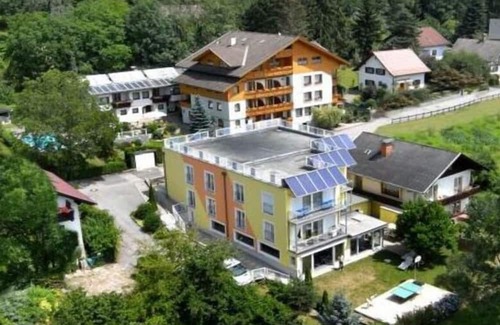 Pesenthein Apartment | Nice apartment in Millstatt am See