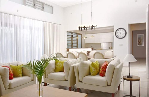 Port Chambly Villa | Royal Park: Villa De Luxe 3 Chambres